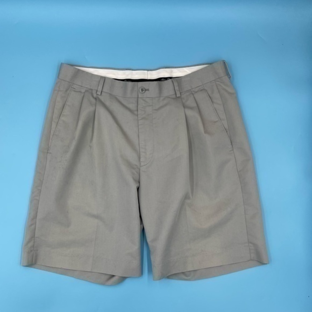 LIKE NEW! Alan Flusser Golf Shorts